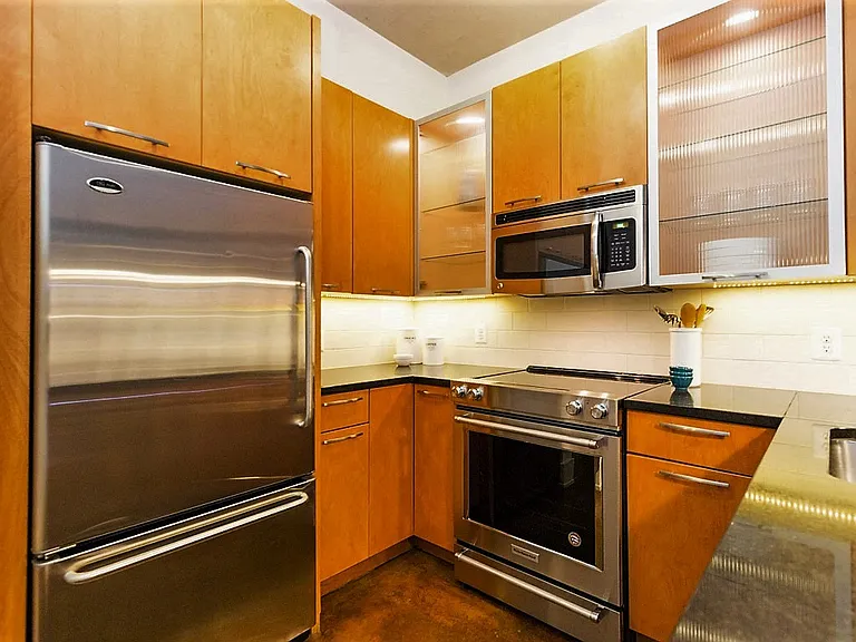 The Hudson Apartments — Photo 3