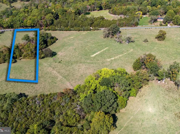 10 Egypt Bend Rd, Luray, VA 22835