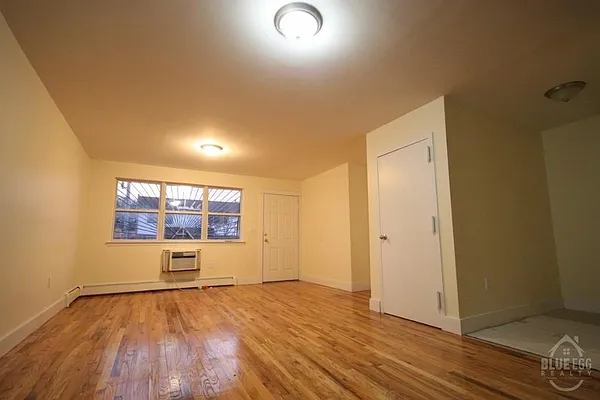 Rented by Blue Egg Realty Corp | media 16