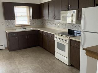 2234 S 17th Ave, Riverside, IL 60546