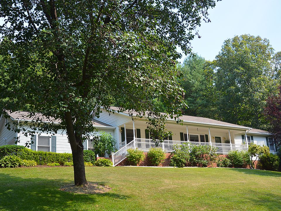 1st image of 12 Hulvey Dr