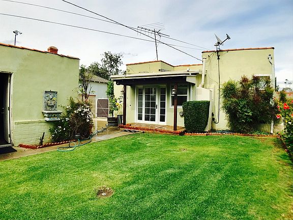 4th image of 2929 Veteran Ave