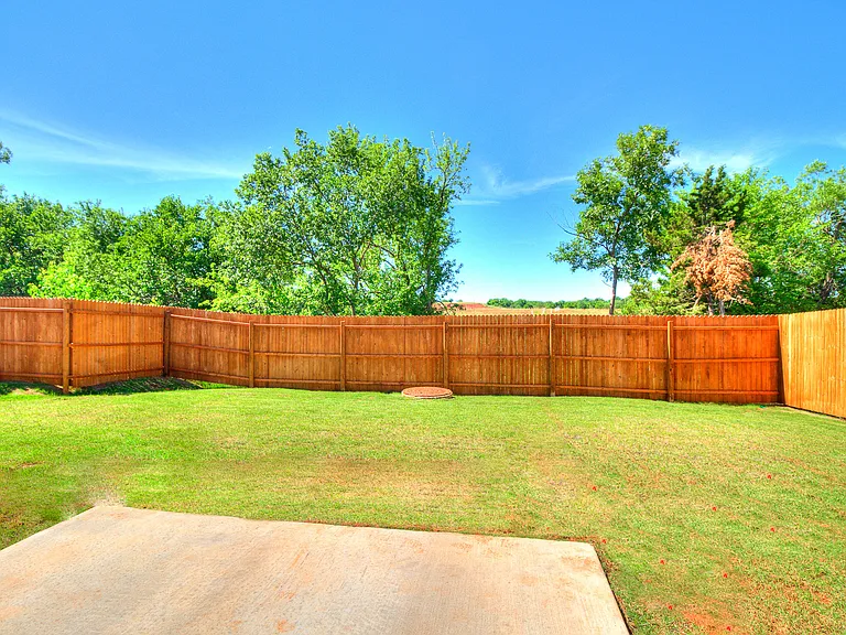 7336 NW 148th St — Photo 33