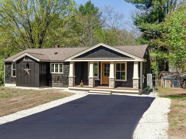 13 Frenette Drive, Hudson, NH 03051