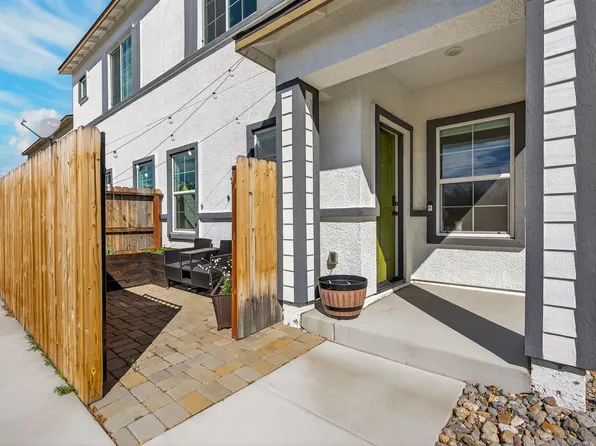 536 Autumn Breeze Cir, Reno, NV 89511