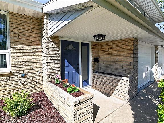 4th image of 3422 Marcy Road