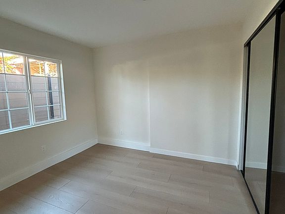 4th image of 6916 Bellingham Ave #6918