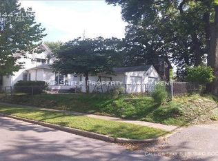 844 Clinton Ave, Des Moines, IA 50313
