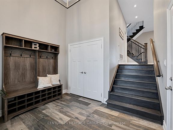 5th image of 807A Montsell Ave