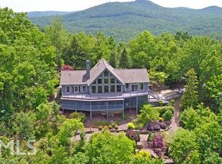 810 Mountain View Ln, Clarkesville, GA 30523