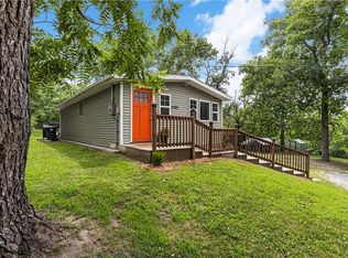 5701 E 56th St, Kansas City, MO 64129