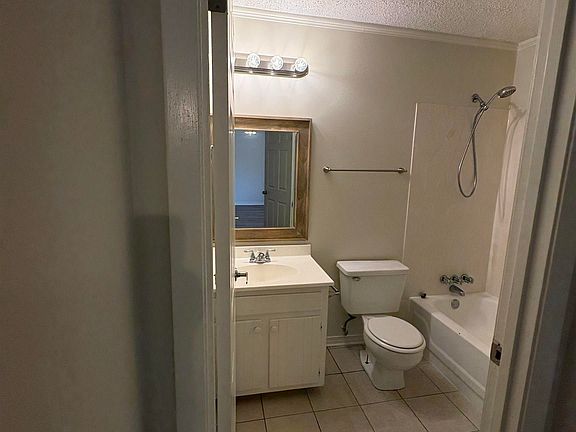 2nd image of 6367 Quin Dr #4