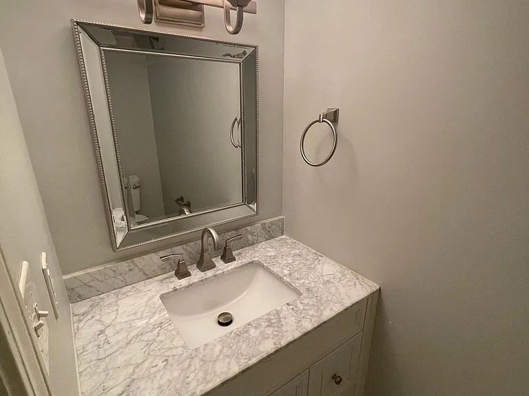 3801 Oxford Way E — Photo 36