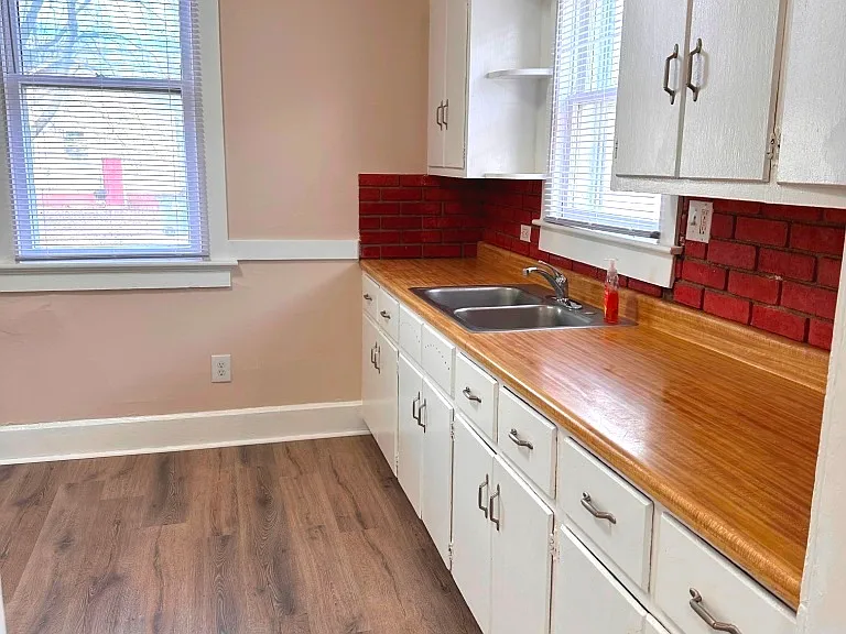 1036 Jefferson Ave — Photo 6