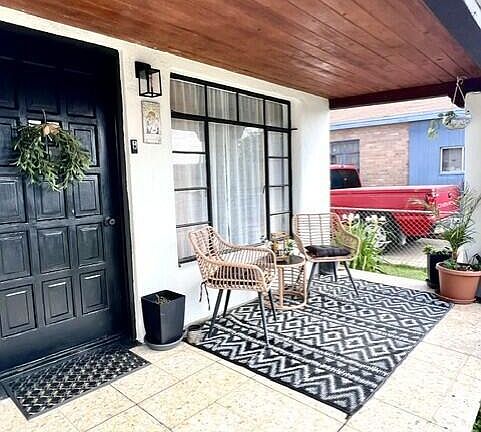 5th image of 139 Red Robin Dr