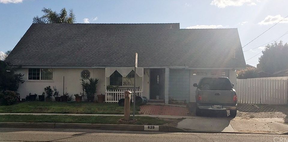 1st image of 609 N Citrus Ave