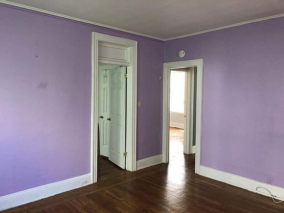 2nd image of 3055 33rd St APT 2R
