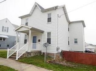 424 W Smithfield St, Mount Pleasant, PA 15666