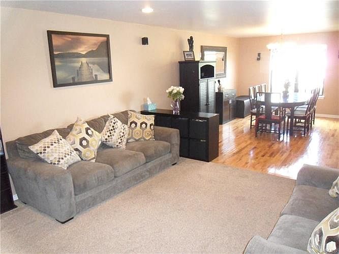1st image of 27 Salvatore Ct #27