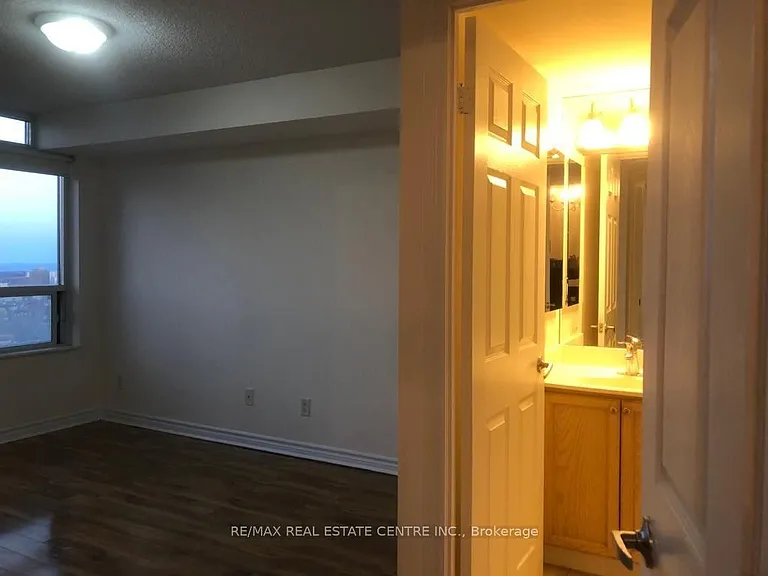 3880 Duke Of York Blvd #2409 — Photo 13