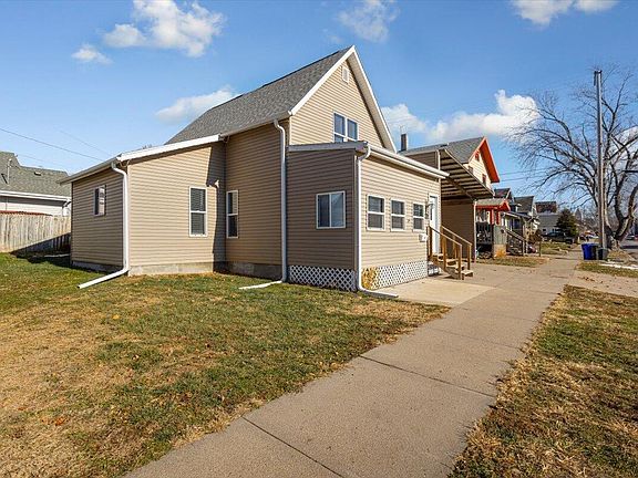 2nd image of 307 E Huron St