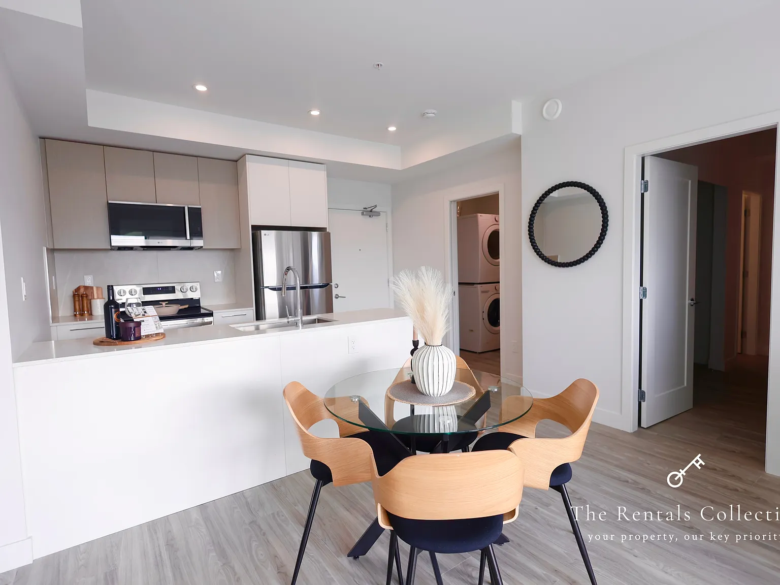 2 bed, 731 sqft, $2,350 — Photo 4