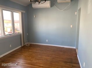 16 Maple Ct, Staten Island, NY 10312