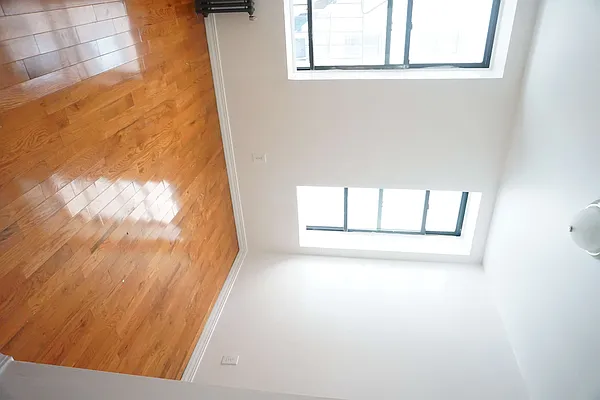 Rented by MD NYC Management LLC | media 13