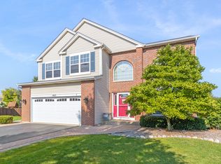 1463 Carlson Ct, North Aurora, IL 60542