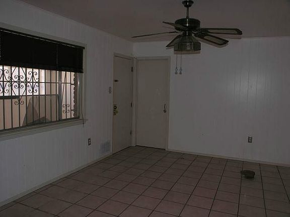 3rd image of 524 Isabella Dr