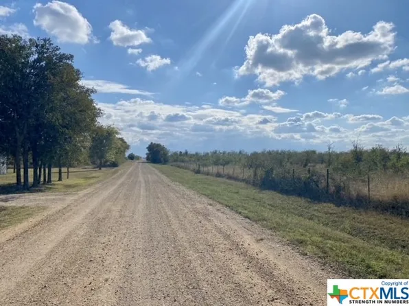 3 Sandy Ridge Ln, Rogers, TX 76569
