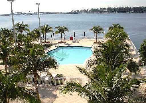 4th image of 2101 Brickell Ave APT 1811