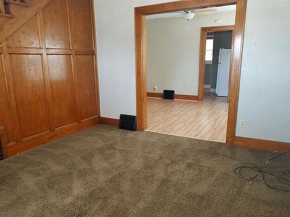 3rd image of 410 N Willow St