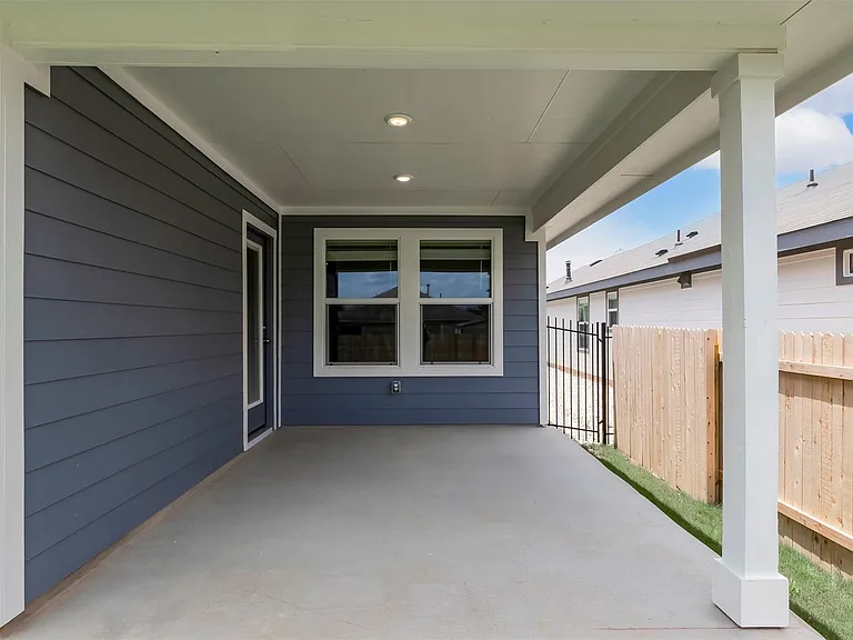 4905 Hazelnut Ln — Photo 33