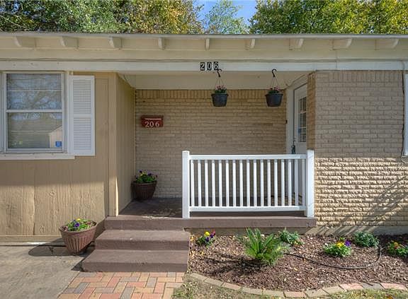 4th image of 206 S Hatcher St