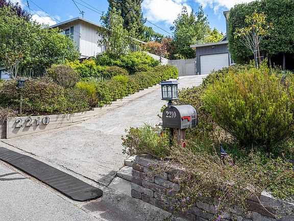 3rd image of 2210 Bettina Ave