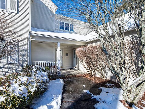 2nd image of 48 Arnold Ct #B