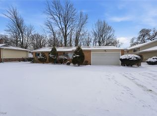 8096 Munson Rd, Mentor, OH 44060