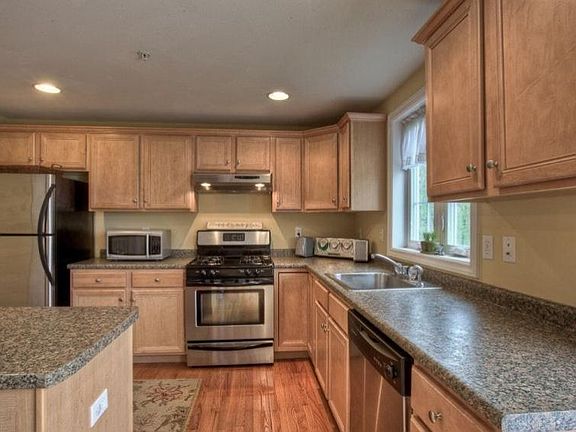 Kitchen with Stainless