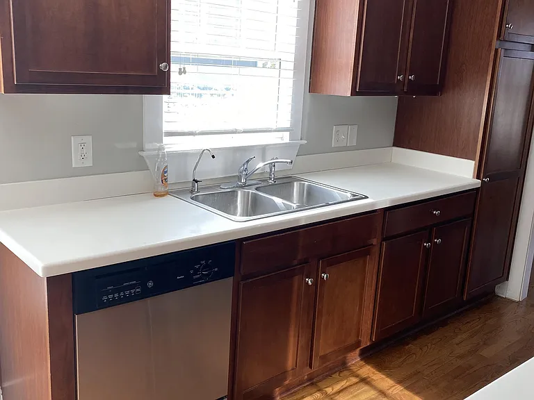 1641 Carriage Ridge Dr — Photo 5