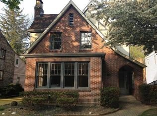 1144 Ridgewood Dr, Highland Park, IL