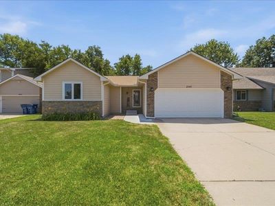 2040 N Parkridge Ct, Wichita, KS, 67212