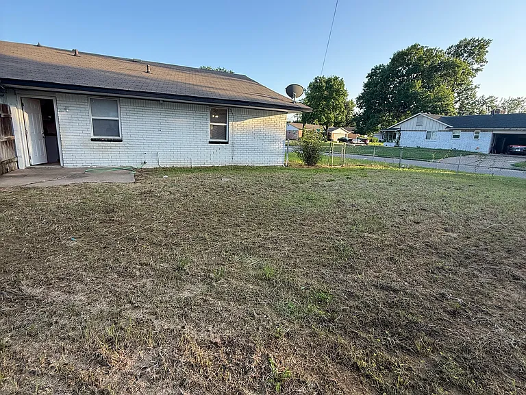 9205 E 32nd Pl — Photo 16