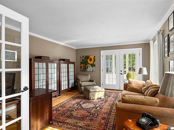 4th image of 523 Bonhomme Forest Dr