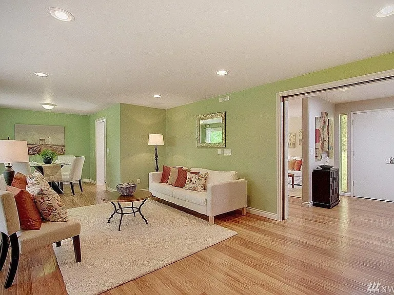 12003 NE 143rd Pl — Photo 2