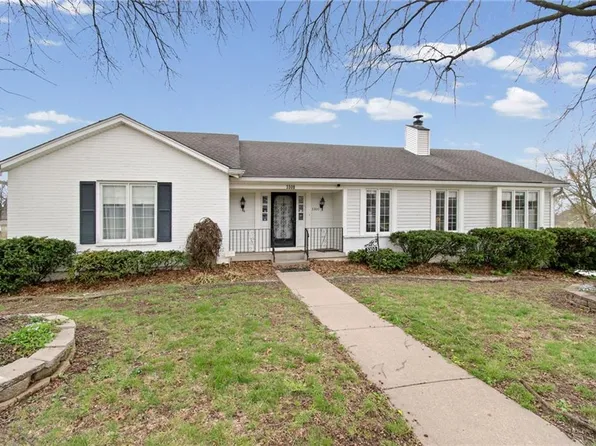 3300 S Hawthorne Ave, Independence, MO 64052