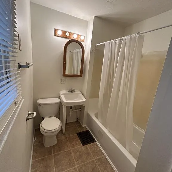 1722 S 5th St — Photo 3