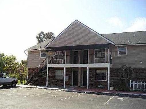 Front view, 2nd floor condominium