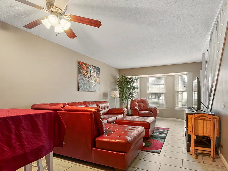 2518 Johnson Dr — Photo 8