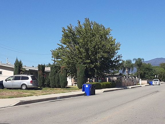 4th image of 10216 Ramona Ave